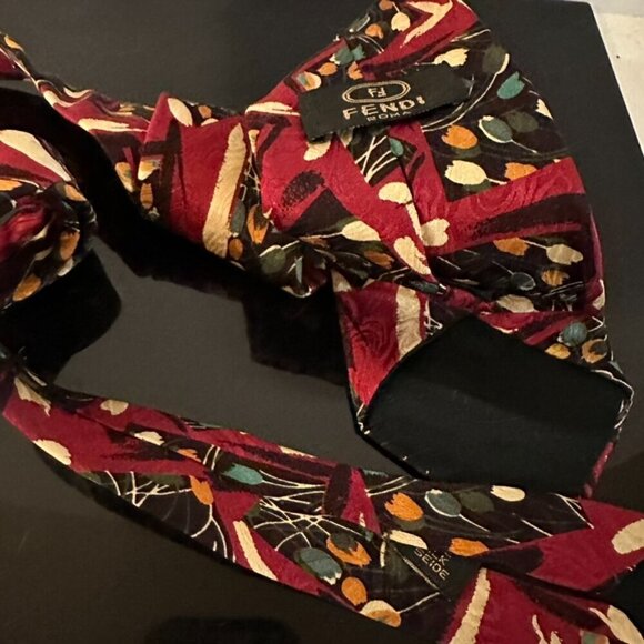 Fendi Silk Tie Necktie Neckwear Mens Red Turquoise Luxury Floral Painterly Green - Picture 5 of 5